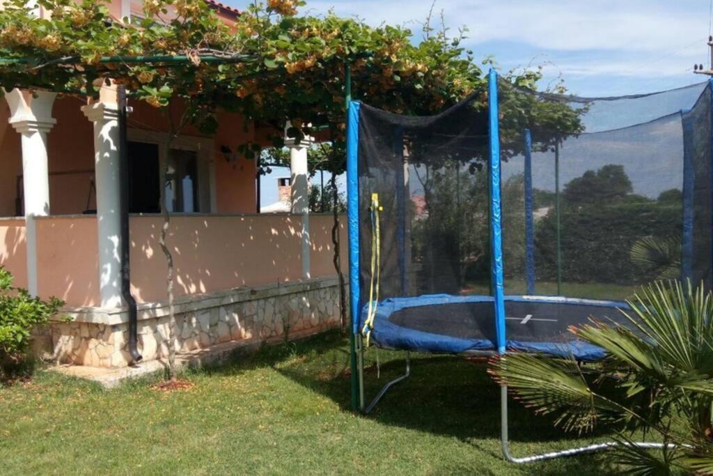 Comfortable Apartment Near Pula Marcana Экстерьер фото