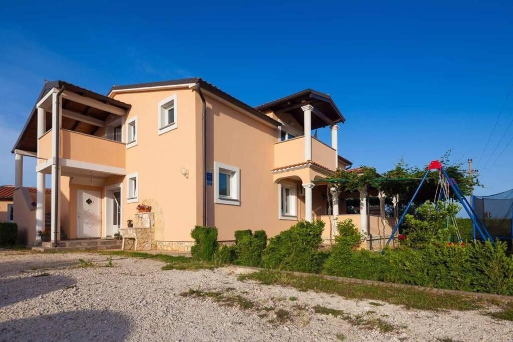 Comfortable Apartment Near Pula Marcana Экстерьер фото